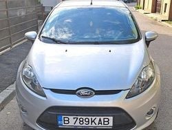 Culoareargint Utilizat 2012 Ford Fiesta Hatchback | 3.300 EUR (Preț OK)