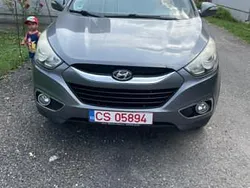 Gri Utilizat 2013 Hyundai ix35 SUV | 6.000 EUR (Super Preț)