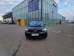 Culoarenegru Utilizat 2025 Volvo XC40 Ultimate SUV | 42.996 EUR