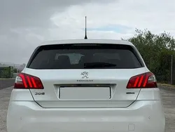 Culoarealb Utilizat 2017 Peugeot 308 Allure | 7.500 EUR (Preț bun)