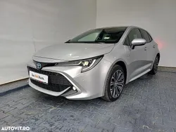 Gri mediumetalic Utilizat 2019 Toyota Corolla Lounge Berlinǎ | 17.450 EUR (Preț bun)