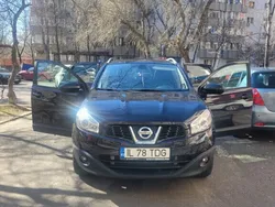 Negru Utilizat 2011 Nissan Qashqai SUV | 6.500 EUR (Preț OK)