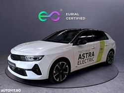 Alb Utilizat 2024 Opel Astra Hatchback | 28.990 EUR