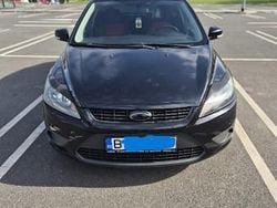 Negru Utilizat 2010 Ford Focus Hatchback | 2.400 EUR (Preț bun)