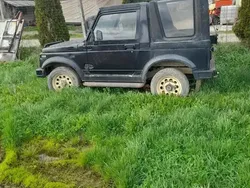 Suzuki Samurai