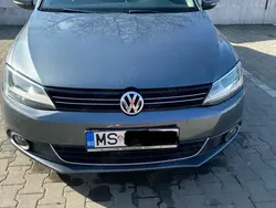 Gri Utilizat 2012 VW Jetta Berlinǎ | 6.400 EUR (Preț OK)