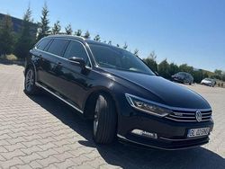 Culoarenegru Utilizat 2015 VW Passat Highline Break | 13.700 EUR (Puțin scump)