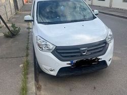 Alb Utilizat 2017 Dacia Dokker Lauréate Van | 8.050 EUR (Preț OK)