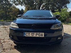 Culoarealbastru Utilizat 2013 VW Jetta Match Berlinǎ | 7.100 EUR (Preț OK)