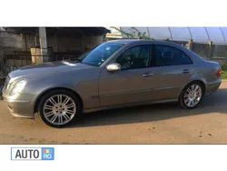 Argintiu Utilizat 2006 Mercedes E270 | 4.000 EUR