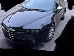 Negru Utilizat 2012 Alfa Romeo 159 Break | 3.150 EUR