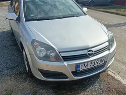 Gri Utilizat 2004 Opel Astra Cosmo | 1.599 EUR (Preț bun)
