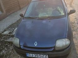 Utilizat 1999 Renault Clio II Hatchback | 650 EUR (Super Preț)
