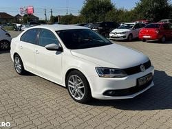 Culoarealb Utilizat 2013 VW Jetta Comfortline Berlinǎ | 7.700 EUR (Puțin scump)