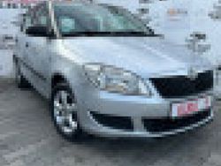 Gri Utilizat 2011 Skoda Fabia Hatchback | 4.950 EUR