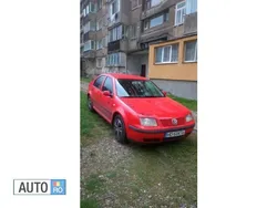 Rosu Utilizat 2000 VW Bora Berlinǎ | 1.550 EUR (Preț OK)