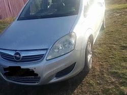 Utilizat 2009 Opel Zafira Monovolum | 2.600 EUR