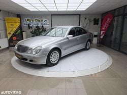 Culoareargint Utilizat 2003 Mercedes E220 Elegance Berlinǎ | 8.950 EUR