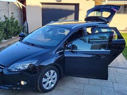 Negru Utilizat 2014 Ford Focus Titanium X Break | 4.499 EUR (Preț bun)