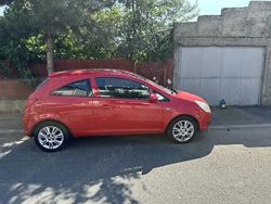 Rosu Utilizat 2008 Opel Corsa Hatchback | 2.750 EUR (Preț OK)