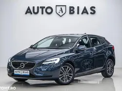 Alb Utilizat 2018 Volvo V40 Momentum Break | 13.990 EUR (Scump)