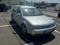 Gri Utilizat 2003 VW Golf IV Hatchback | 2.000 EUR