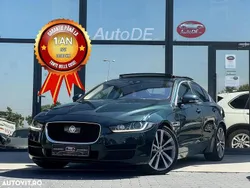 Culoareverde Utilizat 2016 Jaguar XE Portfolio Berlinǎ | 11.490 EUR (Puțin scump)