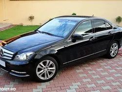 Culoarenegru Utilizat 2013 Mercedes C200 Avantgarde Berlinǎ | 6.750 EUR