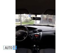 Albastru Utilizat 2001 Ford Focus Break | 1.150 EUR (Super Preț)