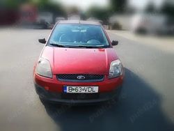 Utilizat 2007 Ford Fiesta Hatchback | 1.200 EUR (Preț bun)