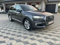 Gri Utilizat 2017 Audi Q7 SUV | 27.900 EUR
