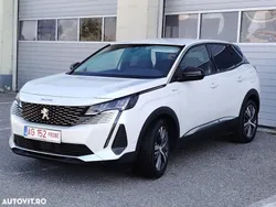 Alb Utilizat 2022 Peugeot 3008 Allure SUV | 18.700 EUR (Preț bun)