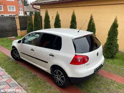 Culoarealb Utilizat 2006 VW Golf V Trendline | 2.900 EUR (Preț OK)