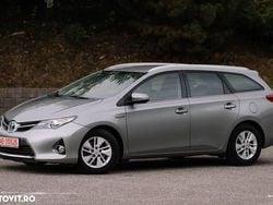Culoaregri Utilizat 2014 Toyota Auris Hybrid Break | 9.450 EUR (Preț bun)
