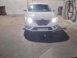 Culoarealb Utilizat 2016 Renault Mégane III Intens Hatchback | 9.000 EUR (Puțin scump)