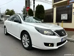 Utilizat 2012 Renault Latitude Berlinǎ | 5.450 EUR