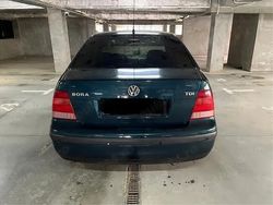 Utilizat 2005 VW Bora Berlinǎ | 2.400 EUR (Puțin scump)