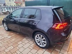 Negru Utilizat 2014 VW Golf VII Highline Hatchback | 8.450 EUR (Preț OK)