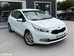 Alb Utilizat 2015 Kia Ceed DREAM-TEAM Edition Hatchback | 5.980 EUR (Preț OK)