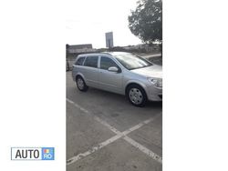 Argintiu Utilizat 2005 Opel Astra Break | 3.990 EUR