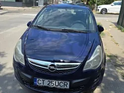 Albastru Utilizat 2011 Opel Corsa Essentia | 3.800 EUR (Preț OK)