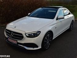 Culoarealb Utilizat 2020 Mercedes E300 Avantgarde Berlinǎ | 35.700 EUR (Preț bun)