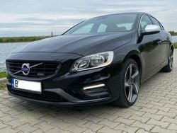 Negru Utilizat 2015 Volvo S60 R-Design Berlinǎ | 9.350 EUR (Preț OK)