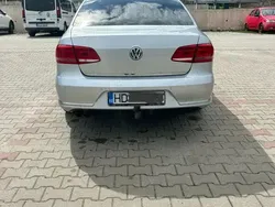 Utilizat 2012 VW Passat Berlinǎ | 7.400 EUR (Preț OK)