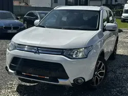 Alb Utilizat 2015 Mitsubishi Outlander P-HEV Plus SUV | 7.990 EUR