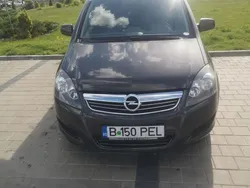 Gri Utilizat 2012 Opel Zafira Enjoy Monovolum | 3.200 EUR (Preț bun)