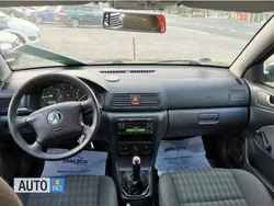 Verde Utilizat 2007 Skoda Octavia Break | 2.499 EUR (Preț bun)