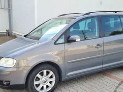Gri Utilizat 2005 VW Touran Monovolum | 4.200 EUR