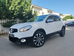 Alb Utilizat 2012 Nissan Qashqai SUV | 6.200 EUR (Preț bun)