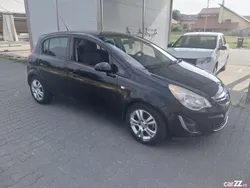 Negru Utilizat 2012 Opel Corsa Berlinǎ | 2.500 EUR (Preț bun)